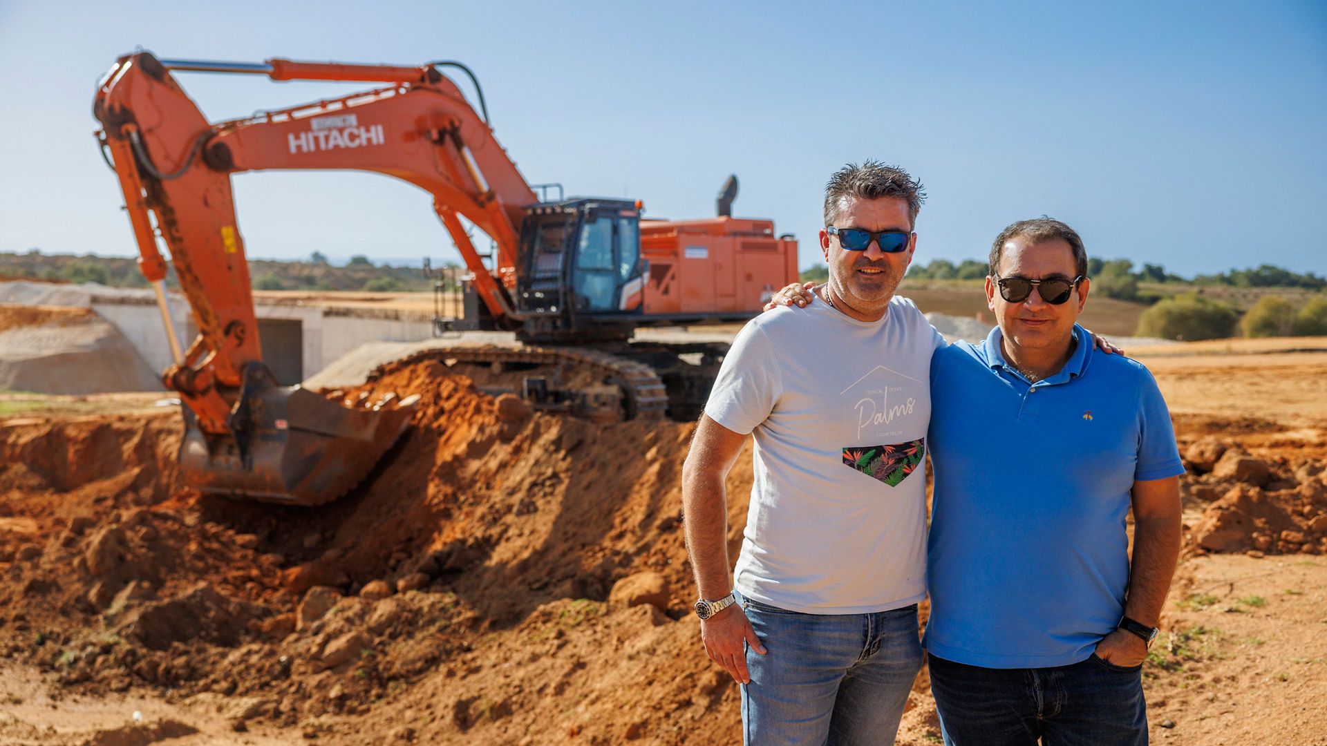 How the Hitachi ZX890LCR-7 large excavator is helping How the Hitachi ZX890LCR-7 large excavator is helping